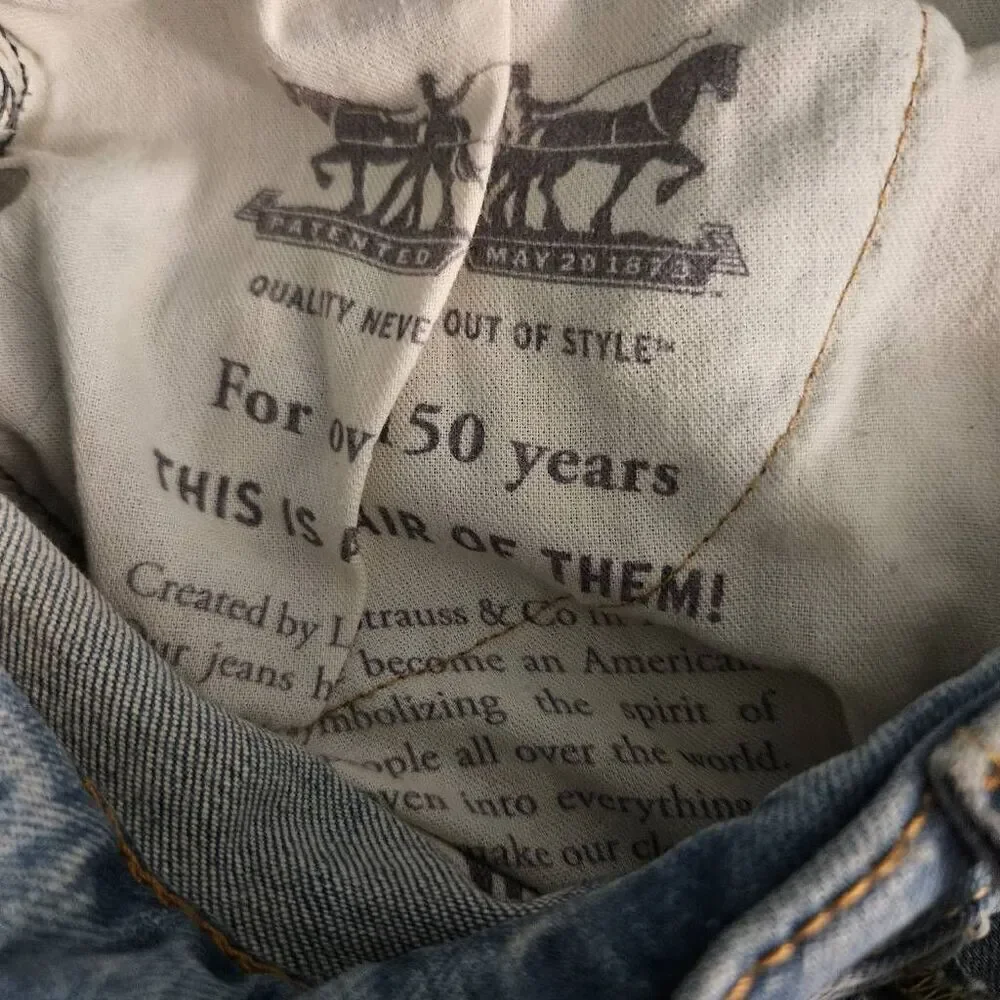 Levi's 514 mens jeans, straight leg.  30X30. # 813